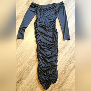 NWOT FINAL DISCOUNT Ruched Forever 21 Dress